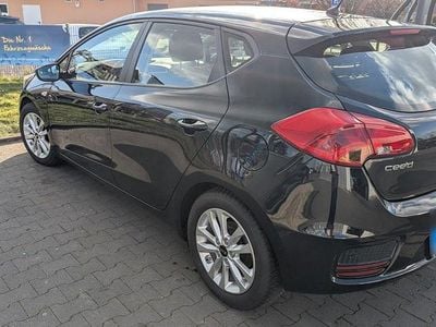 Gebraucht Kia Ceed Edition 7 101 PS (74 kW) 2016 Schwarz Kleinwagen