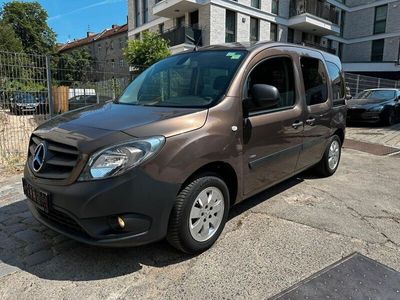 Mercedes Citan 111