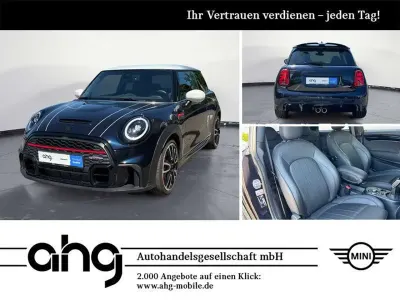 Gebraucht Mini John Cooper Works 231 PS (169 kW) 2024 Schwarz Kleinwagen