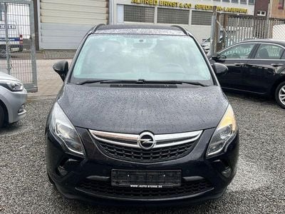 Usata Opel Zafira Tourer Style 140 CV (102 kW) 2015 Nero Monovolume