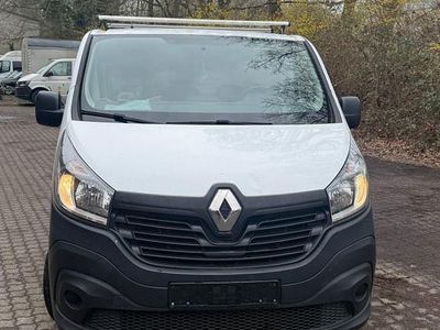 Gebraucht Renault Trafic 95 PS (69 kW) 2016 Weiß Van / Kleinbus