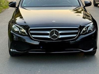 Mercedes E200