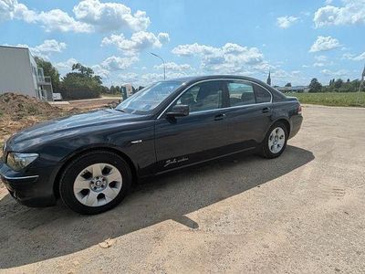 BMW 740