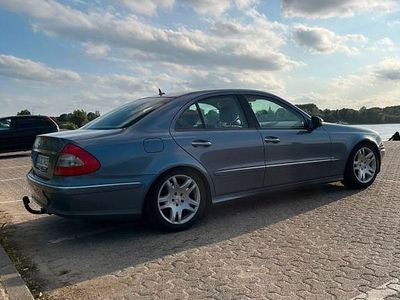 Mercedes E350