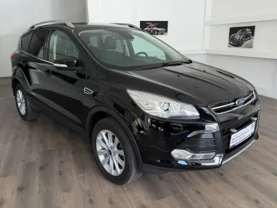 Używany Ford Kuga Titanium 179 KM (131 kW) 2016 Czarny SUV