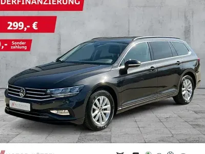 Gebraucht VW Passat Business 150 PS (110 kW) 2023 Mangangrau metallic Kombi