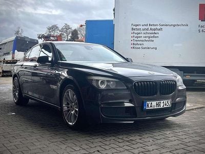 Gebraucht BMW 740 306 PS (225 kW) 2012 Grau Limousine