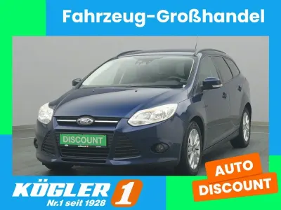 Gebraucht Ford Focus Trend 116 PS (85 kW) 2011 Atlantik blau Limousine