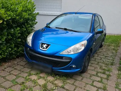 Gebraucht Peugeot 206+ 75 PS (55 kW) 2009 Blau Kleinwagen