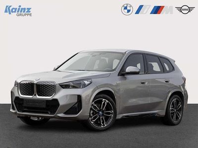 Gebraucht BMW iX1 M Sport 230 kW (313 PS) 2024 Spacesilber SUV
