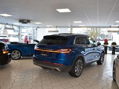 Blau Gebraucht 2022 Lincoln Navigator SUV | 37.900 €