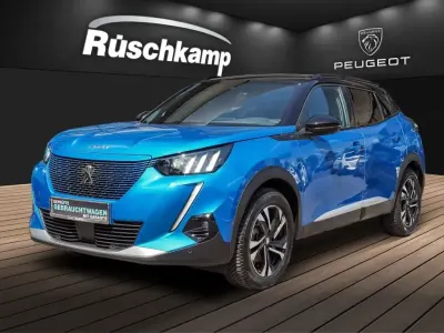 Gebraucht Peugeot e-2008 GT 100 kW (136 PS) 2022 Blau SUV
