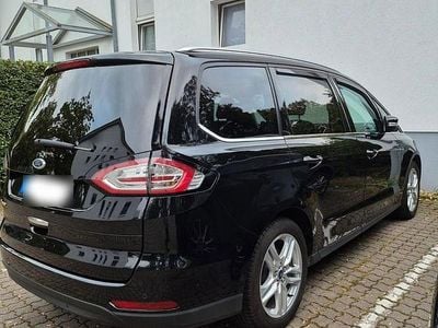 Second-hand Ford Galaxy Titanium 241 CP (177 kW) 2018 Negru Monovolum