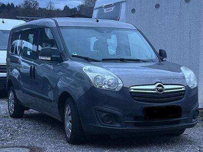 Gebraucht Opel Combo Edition 95 PS (69 kW) 2013 Beige Van / Kleinbus