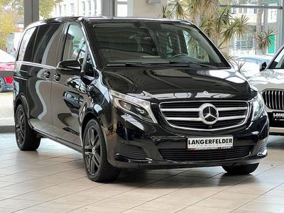 Obsidianschwarz metallic Gebraucht 2018 Mercedes V250 Avantgarde Edition Van / Kleinbus | 39.399 € (Fairer Preis)