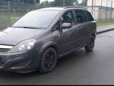 Gebraucht Opel Zafira 110 PS (80 kW) 2010 Grau Van / Kleinbus