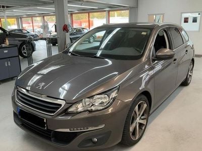 Gebraucht Peugeot 308 Style 131 PS (96 kW) 2015 Grau Kombi