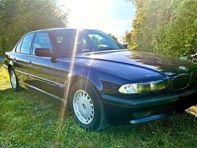 BMW 728
