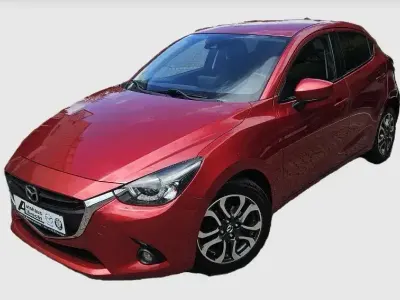 Gebraucht Mazda 2 Nakama 90 PS (66 kW) 2016 Rubinrot metallic (metallic) Kleinwagen