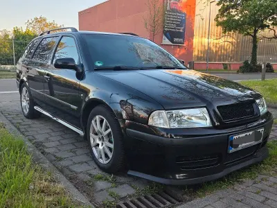 Używany Skoda Octavia RS 179 KM (131 kW) 2003 Czarny Kombi