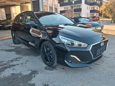 Gebraucht Hyundai i30 YES! 99 PS (72 kW) 2019 Schwarz Limousine
