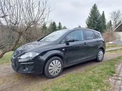 Gebraucht Seat Altea XL 4You 125 PS (91 kW) 2013 Schwarz Van / Kleinbus