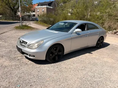 Brugt Mercedes CLS320 245 HK (180 kW) 2006 Sølv Coupe