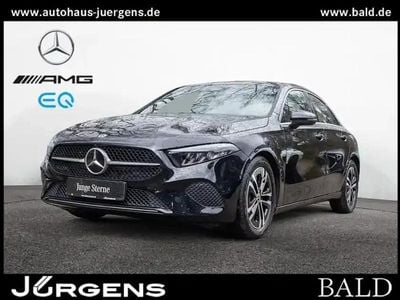 Gebraucht Mercedes A180 Progressive 136 PS (100 kW) 2025 Schwarz kosmosschwarz metallic Limousine