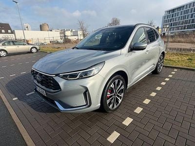 Silber Gebraucht 2024 Ford Kuga ST-Line X SUV | 30.500 € (Superpreis)