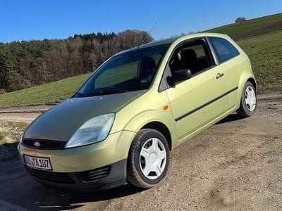 Gebraucht Ford Fiesta 101 PS (74 kW) 2005 Gelb Kleinwagen