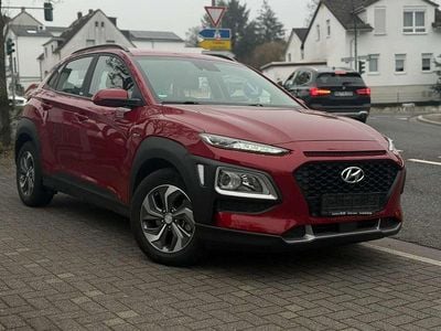 Gebraucht Hyundai Kona Trend 105 PS (77 kW) 2020 Pulse red / mic SUV
