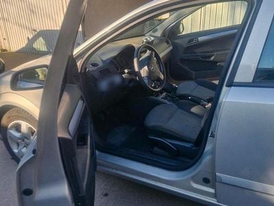 Gebraucht Opel Astra 90 PS (66 kW) 2005 Silber Kombi