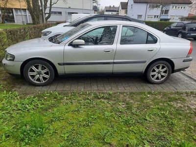 gebraucht Volvo S60 Benziner 2.0 Turbo Automatik