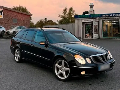 Gebraucht Mercedes E320 Avantgarde 204 PS (150 kW) 2003 Schwarz Kombi