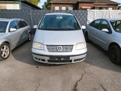 VW Sharan