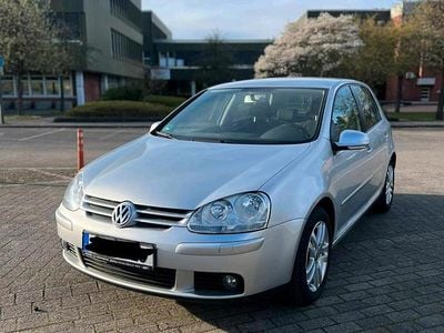 Gebraucht VW Golf VI 80 PS (58 kW) 2008 Silber Kleinwagen