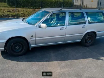 Usata Volvo V70 144 CV (105 kW) 1998 Argento Station wagon