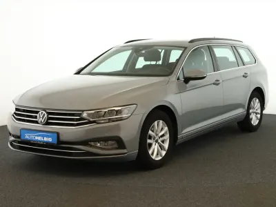 Gebraucht VW Passat Business 150 PS (110 kW) 2022 Mondsteingrau Kombi