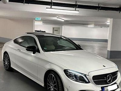 Usata Mercedes C300 AMG line 258 CV (189 kW) 2021 Bianco Coupé