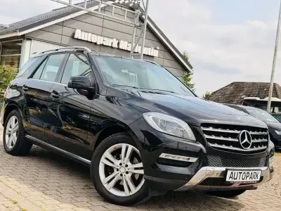 Gebraucht Mercedes ML250 204 PS (150 kW) 2015 Schwarz SUV