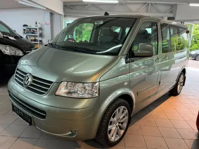 Gebraucht VW Multivan 174 PS (127 kW) 2004 Grün Van / Kleinbus