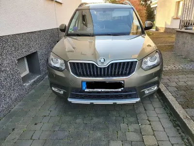 Gebraucht Skoda Yeti Outdoor Ambition 125 PS (91 kW) 2016 Grün SUV