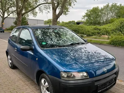 Usata Fiat Punto 60 CV (44 kW) 2001 Blu Utilitaria