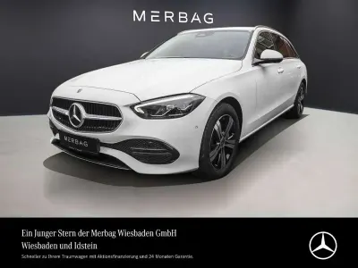 Gebraucht Mercedes C300e Avantgarde 204 PS (150 kW) 2023 Weiß Limousine