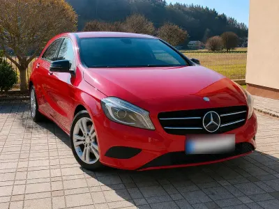 Gebraucht Mercedes A200 156 PS (114 kW) 2012 Rot Kleinwagen