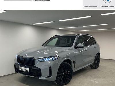 Grau Gebraucht 2024 BMW X5 M Sport SUV | 90.850 €