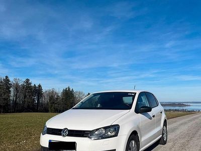 Gebraucht VW Polo 75 PS (55 kW) 2013 Weiß Kleinwagen