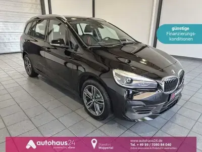 Gebraucht BMW 218 Gran Tourer Sport Line 136 PS (100 kW) 2021 Schwarz Van / Kleinbus