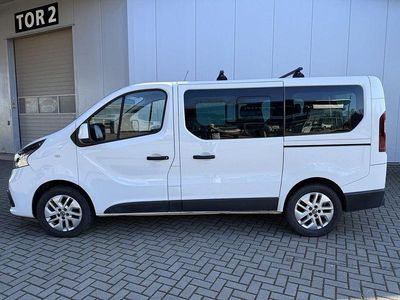 Second-hand Nissan NV300 Premium Edition 145 CP (106 kW) 2018 Alb Van