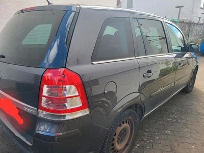 Gebraucht Opel Zafira 110 PS (80 kW) 2010 Grau Van / Kleinbus
